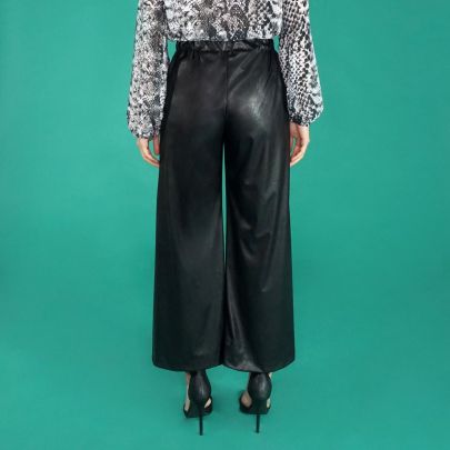 Pantalone in semilpelle stretch 