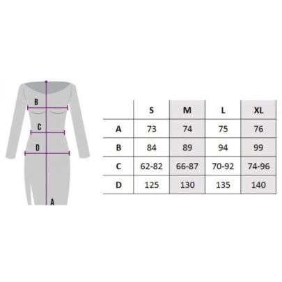 Completo di pantalone e top a fantasia geometrica.